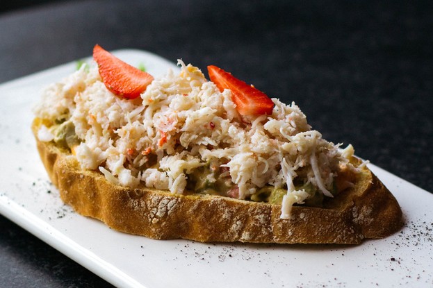 Кафе «Burger&Crab», Санкт-Петербург: Брускетта с крабом