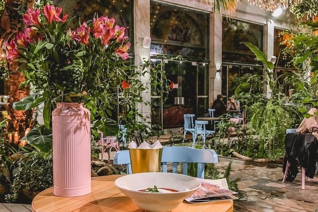 кафе «Chocolate Bar Secret Garden», Санкт-Петербург